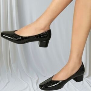 Comfortview Black Patent Flats